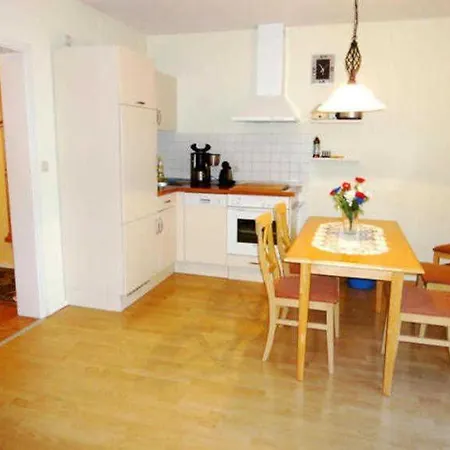 Hinter Dem Rathaus - Haus Ostseekrabbe * Graal-Mueritz