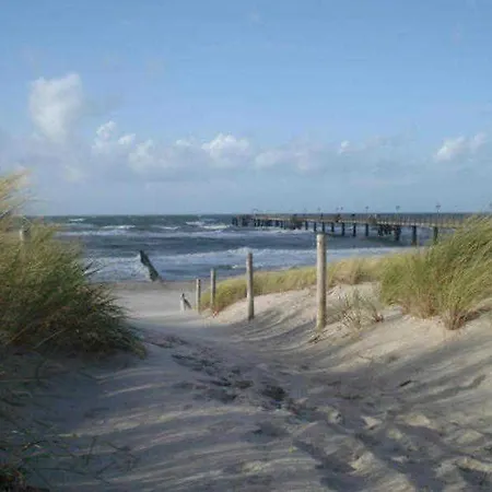 Hinter Dem Rathaus - Haus Ostseekrabbe Graal-Mueritz
